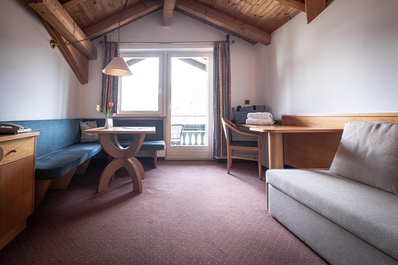 Hotel Gissbach Brunico Exterior photo